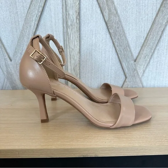⚡️KELLY & KATIE IANDAI HEEL SANDAL - Picture 5 of 12
